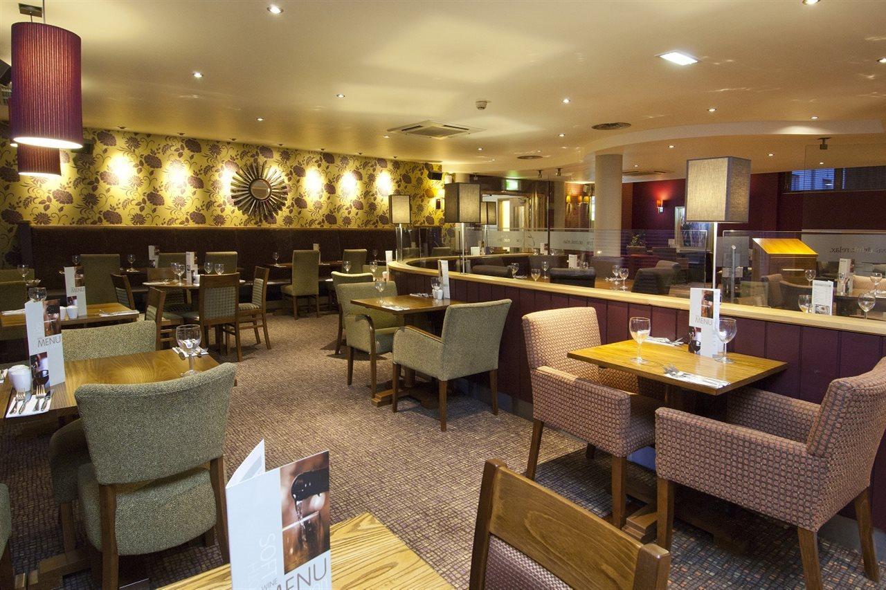 Premier Inn Sheffield City Centre Bagian luar foto